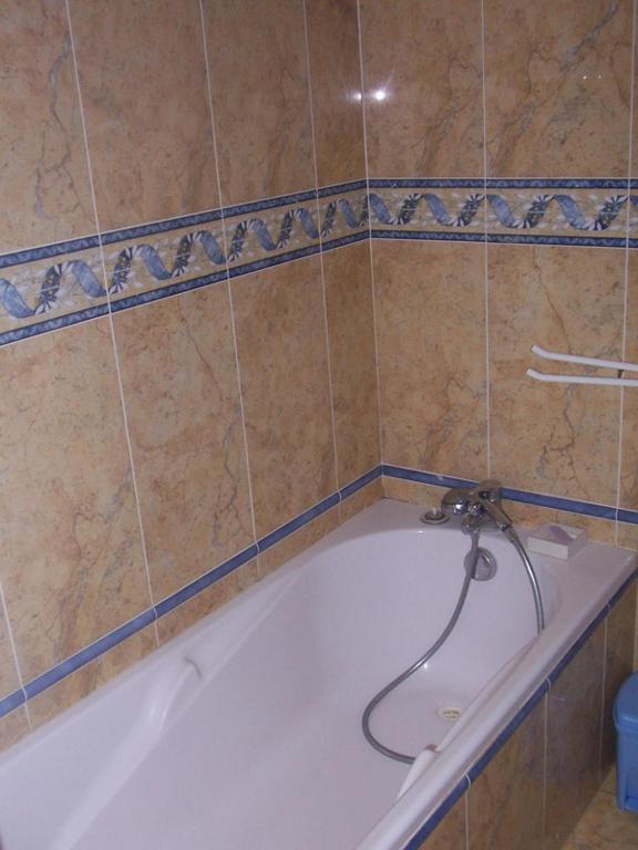 مبيت وإفطار Montsûrs Logis Deritel الغرفة الصورة